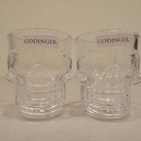 Bar Drink 1.4 oz. Skullary Shot Glasses Skull Head Set of 2 Novelty Godinger - Picture 5 of 5